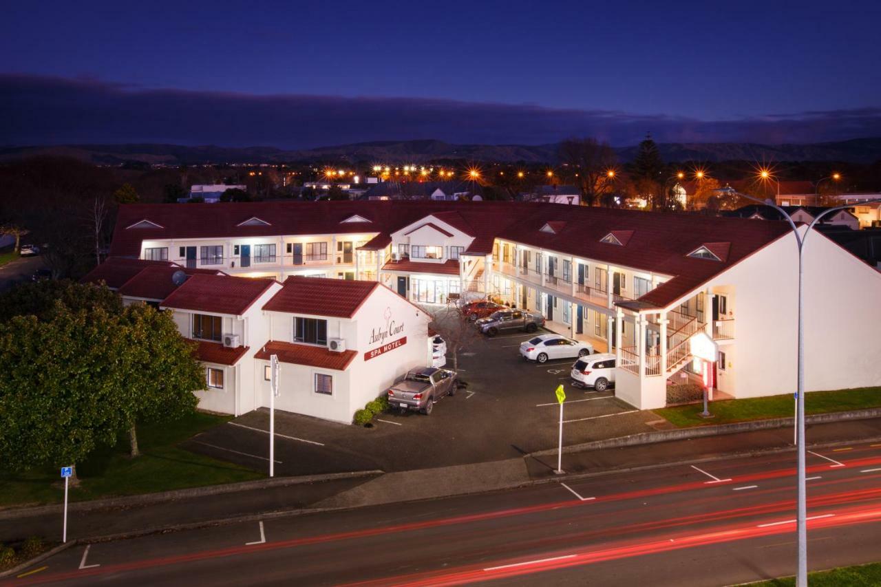 Aubyn Court Spa Motel Palmerston North Exterior photo